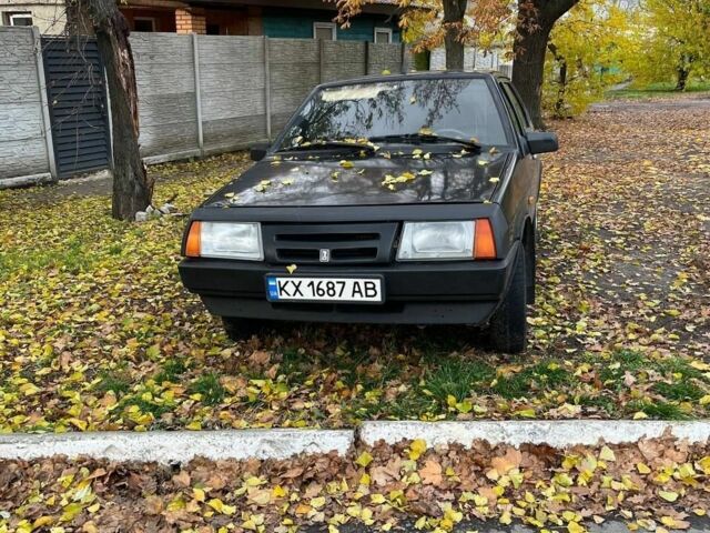 Черный ВАЗ 2109, объемом двигателя 1.5 л и пробегом 100 тыс. км за 1000 $, фото 1 на Automoto.ua