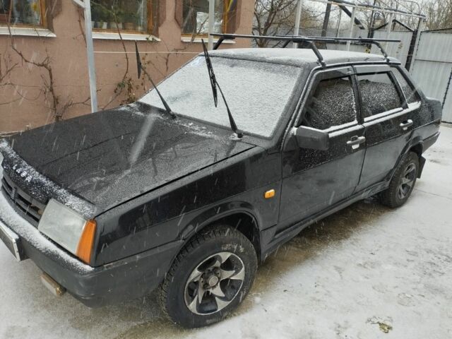 Чорний ВАЗ 2109, об'ємом двигуна 1.6 л та пробігом 250 тис. км за 2100 $, фото 1 на Automoto.ua