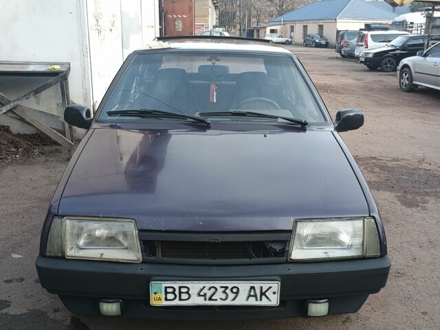 Фиолетовый ВАЗ 2109, объемом двигателя 0 л и пробегом 300 тыс. км за 950 $, фото 1 на Automoto.ua