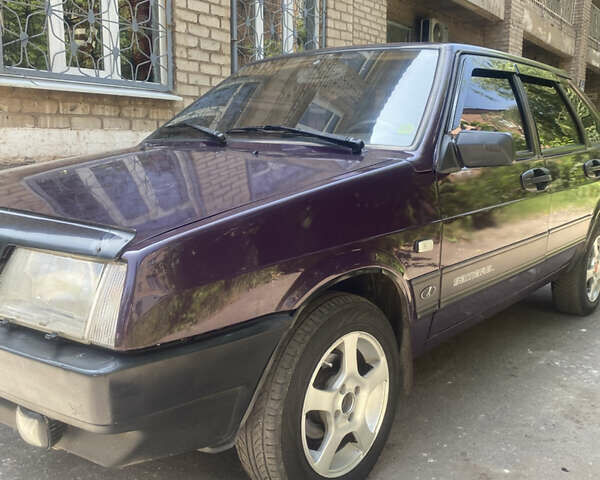 Фиолетовый ВАЗ 2109, объемом двигателя 1.5 л и пробегом 168 тыс. км за 1800 $, фото 1 на Automoto.ua