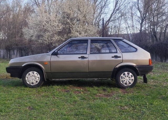 Коричневый ВАЗ 2109, объемом двигателя 1.6 л и пробегом 168 тыс. км за 1950 $, фото 1 на Automoto.ua