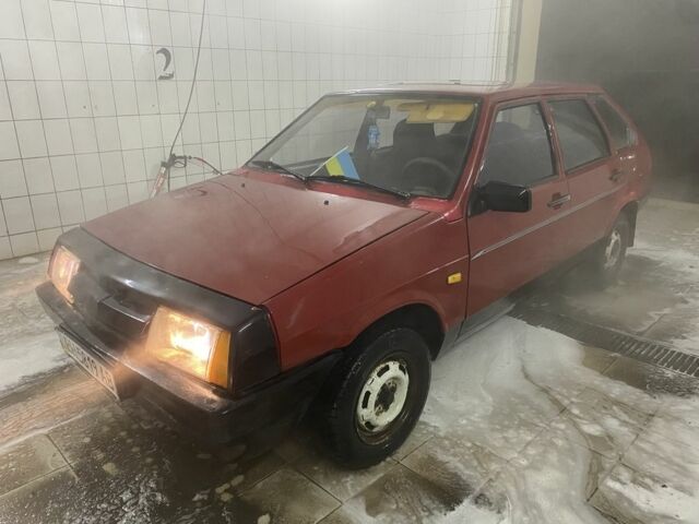 Червоний ВАЗ 2109, об'ємом двигуна 1.3 л та пробігом 315 тис. км за 750 $, фото 1 на Automoto.ua