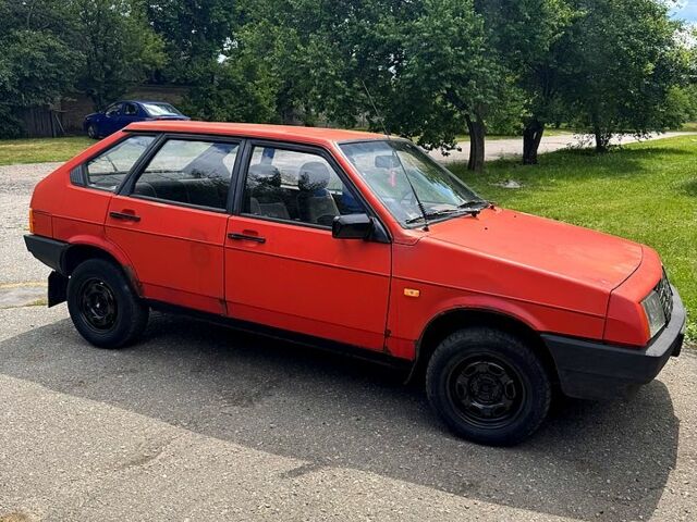 Красный ВАЗ 2109, объемом двигателя 1.3 л и пробегом 103 тыс. км за 700 $, фото 1 на Automoto.ua