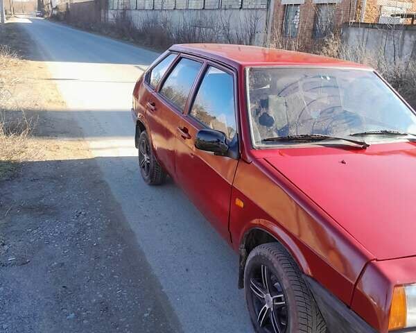 Красный ВАЗ 2109, объемом двигателя 1.5 л и пробегом 300 тыс. км за 1055 $, фото 1 на Automoto.ua