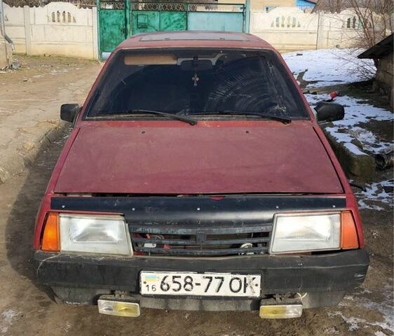 Красный ВАЗ 2109, объемом двигателя 1.3 л и пробегом 35 тыс. км за 814 $, фото 1 на Automoto.ua