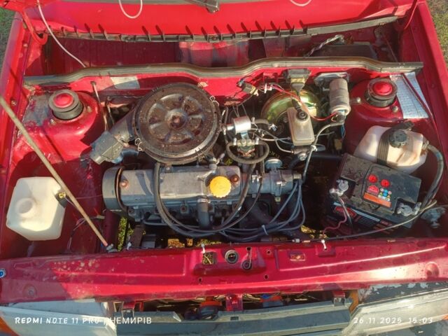 Красный ВАЗ 2109, объемом двигателя 1.5 л и пробегом 190 тыс. км за 827 $, фото 1 на Automoto.ua