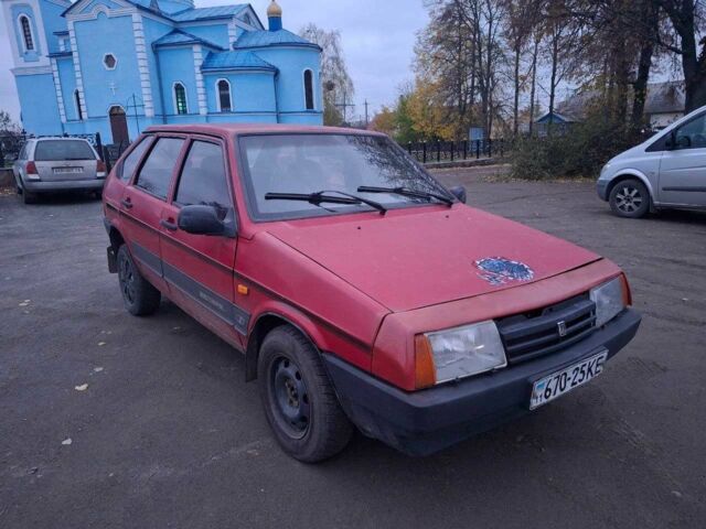 Красный ВАЗ 2109, объемом двигателя 0 л и пробегом 111 тыс. км за 777 $, фото 1 на Automoto.ua