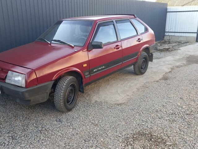 Красный ВАЗ 2109, объемом двигателя 1.5 л и пробегом 100 тыс. км за 880 $, фото 1 на Automoto.ua