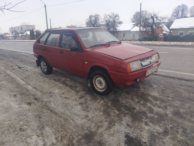 Красный ВАЗ 2109, объемом двигателя 1.5 л и пробегом 100 тыс. км за 750 $, фото 1 на Automoto.ua