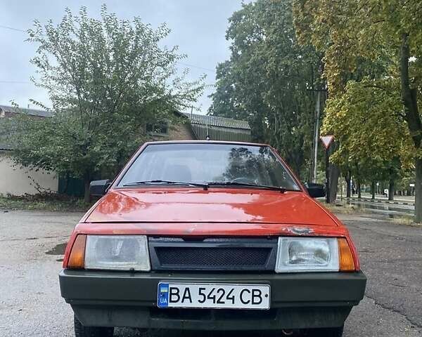 ВАЗ 2109 1989 в Кропивницком (Кировограде) на Automoto.ua Красный ВАЗ 2109, объемом двигателя 1.5 л и пробегом 300 тыс. км за 559 $, фото 1 на Automoto.ua