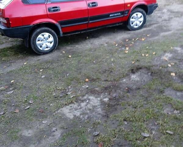 Червоний ВАЗ 2109, об'ємом двигуна 1.5 л та пробігом 270 тис. км за 1100 $, фото 1 на Automoto.ua