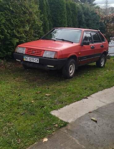 Красный ВАЗ 2109, объемом двигателя 1.5 л и пробегом 200 тыс. км за 1000 $, фото 1 на Automoto.ua