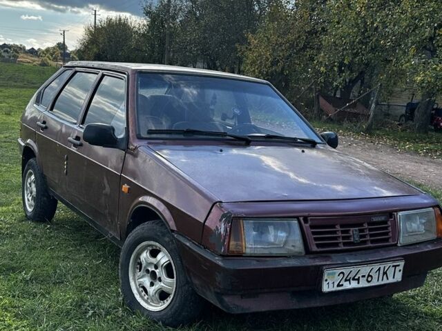 Красный ВАЗ 2109, объемом двигателя 1.3 л и пробегом 1000 тыс. км за 324 $, фото 1 на Automoto.ua