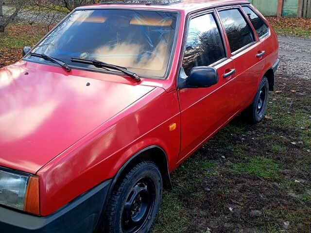 Красный ВАЗ 2109, объемом двигателя 1.5 л и пробегом 250 тыс. км за 1200 $, фото 1 на Automoto.ua