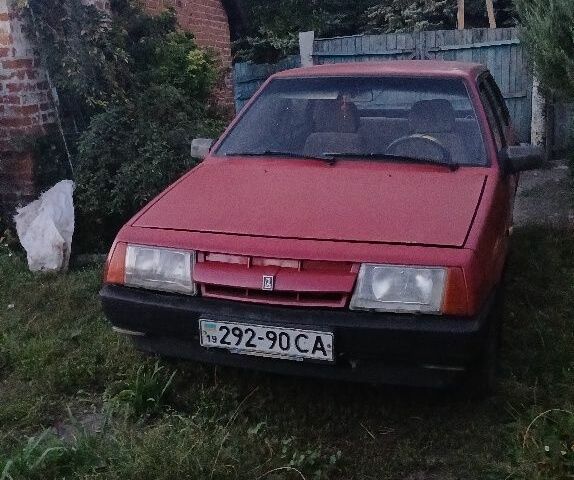 Красный ВАЗ 2109, объемом двигателя 1.3 л и пробегом 2 тыс. км за 450 $, фото 1 на Automoto.ua
