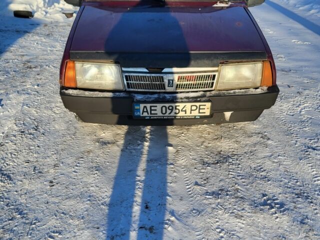 Красный ВАЗ 2109, объемом двигателя 1.3 л и пробегом 250 тыс. км за 606 $, фото 1 на Automoto.ua