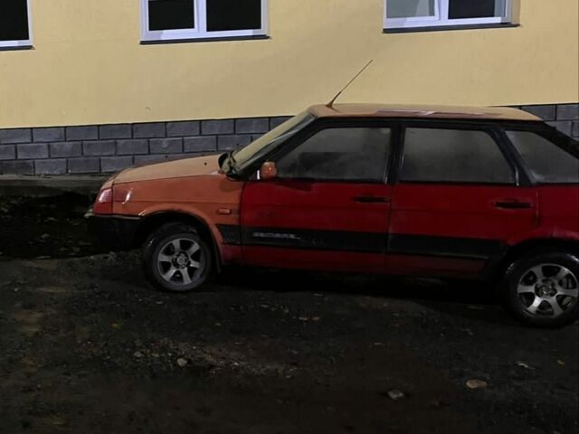 Красный ВАЗ 2109, объемом двигателя 1 л и пробегом 399 тыс. км за 378 $, фото 1 на Automoto.ua