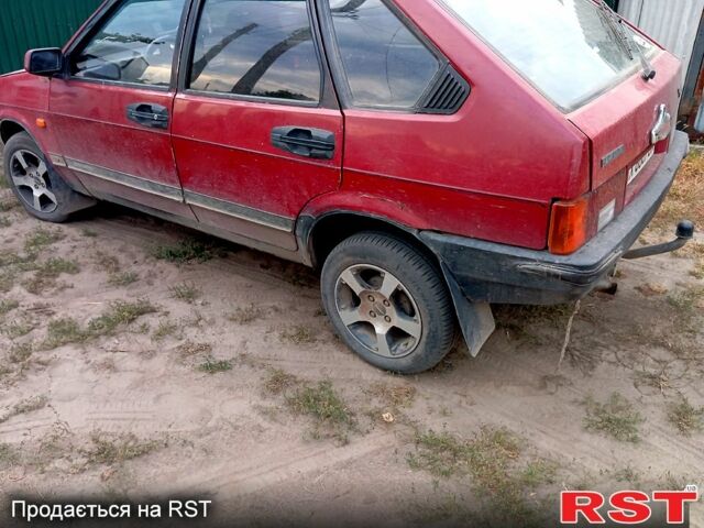 Красный ВАЗ 2109, объемом двигателя 1.5 л и пробегом 150 тыс. км за 900 $, фото 1 на Automoto.ua