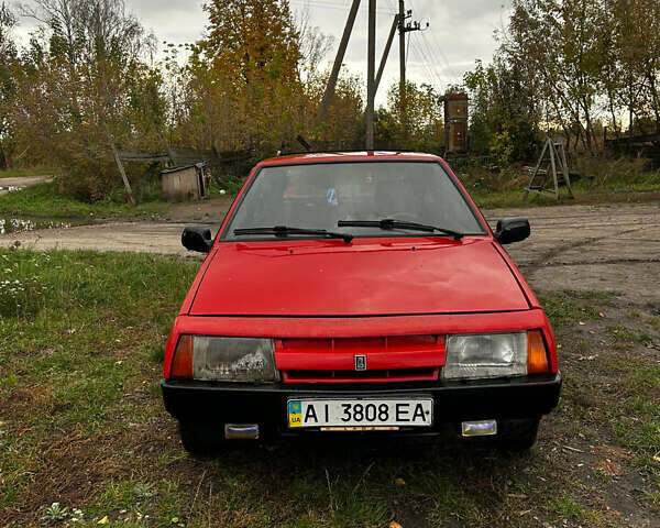 ВАЗ 2109 1990 в Житомире на Automoto.ua Красный ВАЗ 2109, объемом двигателя 1.5 л и пробегом 200 тыс. км за 550 $, фото 1 на Automoto.ua