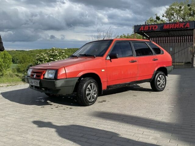 Красный ВАЗ 2109, объемом двигателя 1.5 л и пробегом 85 тыс. км за 800 $, фото 1 на Automoto.ua