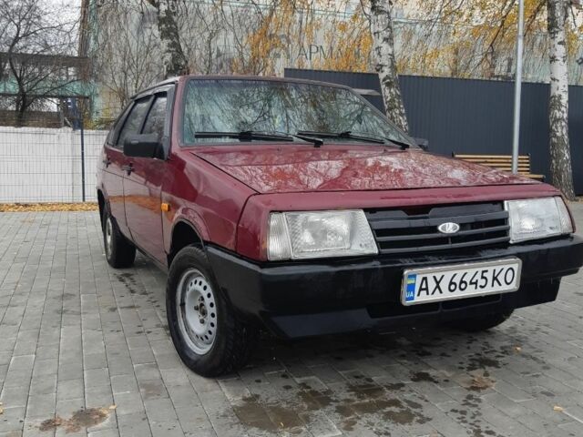 Красный ВАЗ 2109, объемом двигателя 1.6 л и пробегом 27 тыс. км за 1004 $, фото 1 на Automoto.ua