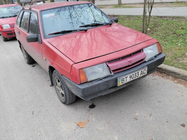 Червоний ВАЗ 2109, об'ємом двигуна 1.5 л та пробігом 170 тис. км за 1408 $, фото 1 на Automoto.ua