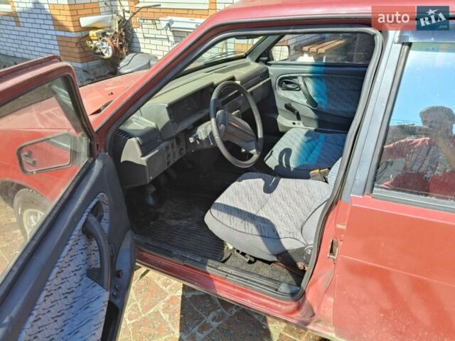 Красный ВАЗ 2109, объемом двигателя 1.3 л и пробегом 200 тыс. км за 900 $, фото 1 на Automoto.ua