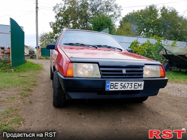 Красный ВАЗ 2109, объемом двигателя 1.3 л и пробегом 0 тыс. км за 1100 $, фото 1 на Automoto.ua
