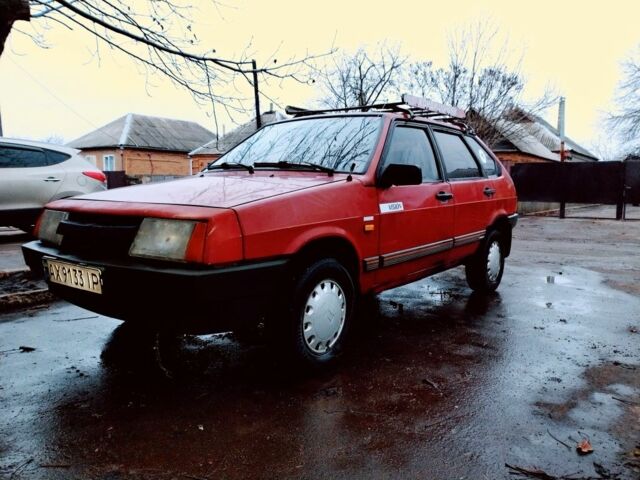 Красный ВАЗ 2109, объемом двигателя 1.5 л и пробегом 186 тыс. км за 1183 $, фото 1 на Automoto.ua