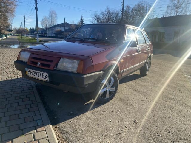 Красный ВАЗ 2109, объемом двигателя 1.1 л и пробегом 250 тыс. км за 850 $, фото 1 на Automoto.ua