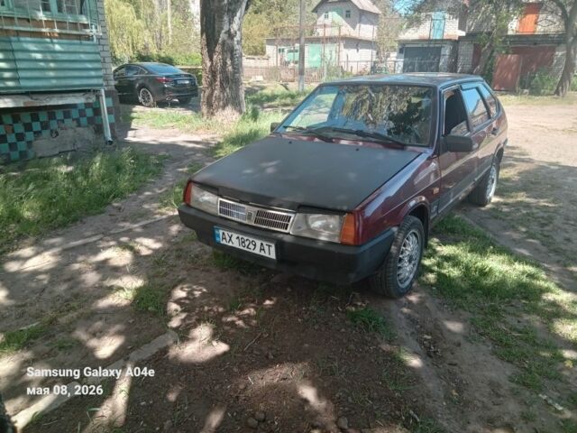 Красный ВАЗ 2109, объемом двигателя 1.3 л и пробегом 100 тыс. км за 1300 $, фото 1 на Automoto.ua