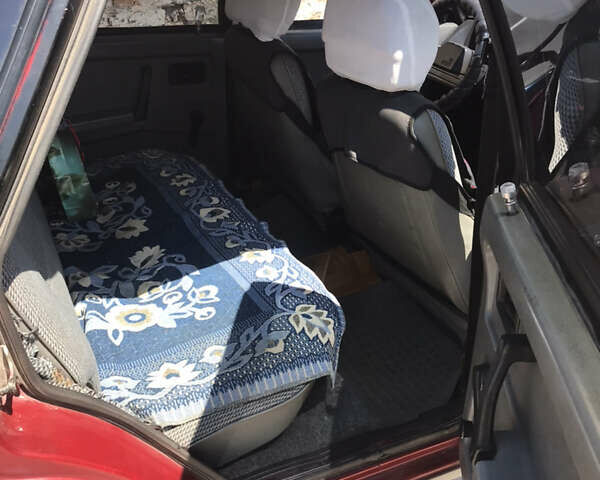 Красный ВАЗ 2109, объемом двигателя 1.3 л и пробегом 299 тыс. км за 1100 $, фото 1 на Automoto.ua