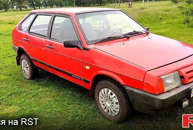 Красный ВАЗ 2109, объемом двигателя 1.3 л и пробегом 100 тыс. км за 750 $, фото 1 на Automoto.ua