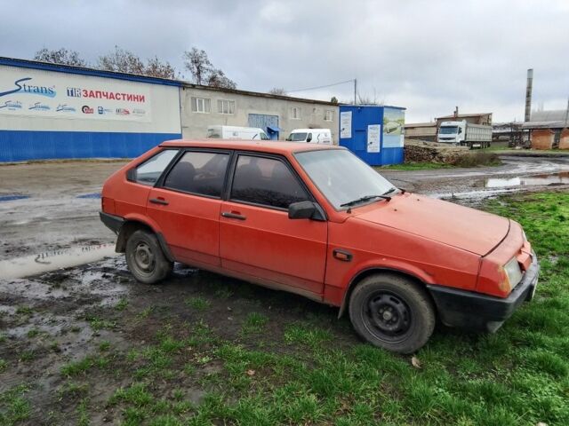 Красный ВАЗ 2109, объемом двигателя 1.3 л и пробегом 130 тыс. км за 757 $, фото 1 на Automoto.ua