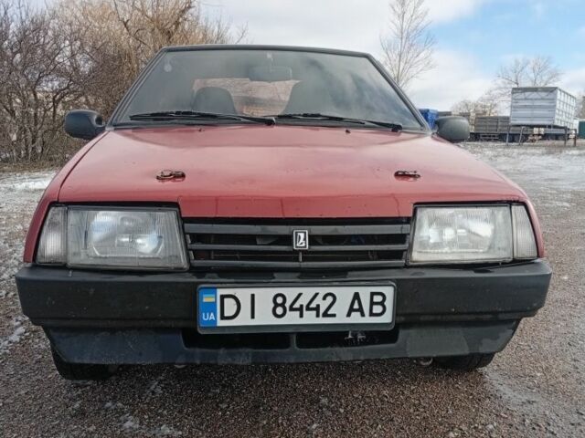 Красный ВАЗ 2109, объемом двигателя 1.5 л и пробегом 200 тыс. км за 1000 $, фото 1 на Automoto.ua