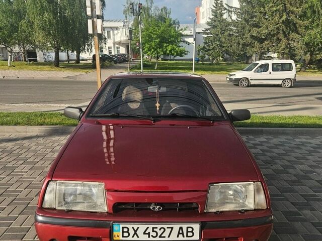 Красный ВАЗ 2109, объемом двигателя 1.5 л и пробегом 100 тыс. км за 1300 $, фото 1 на Automoto.ua
