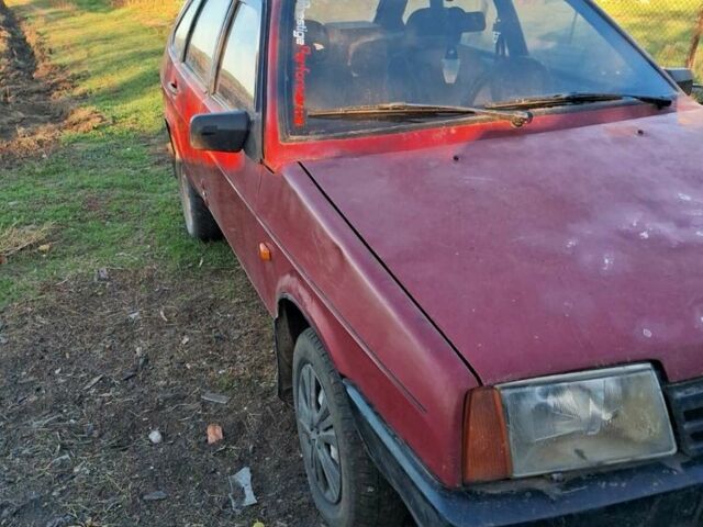 Красный ВАЗ 2109, объемом двигателя 1.5 л и пробегом 199 тыс. км за 999 $, фото 1 на Automoto.ua