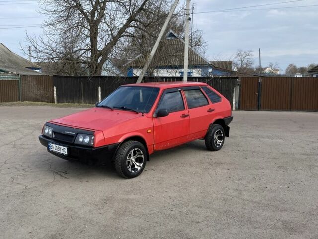 Красный ВАЗ 2109, объемом двигателя 1.5 л и пробегом 200 тыс. км за 1300 $, фото 1 на Automoto.ua