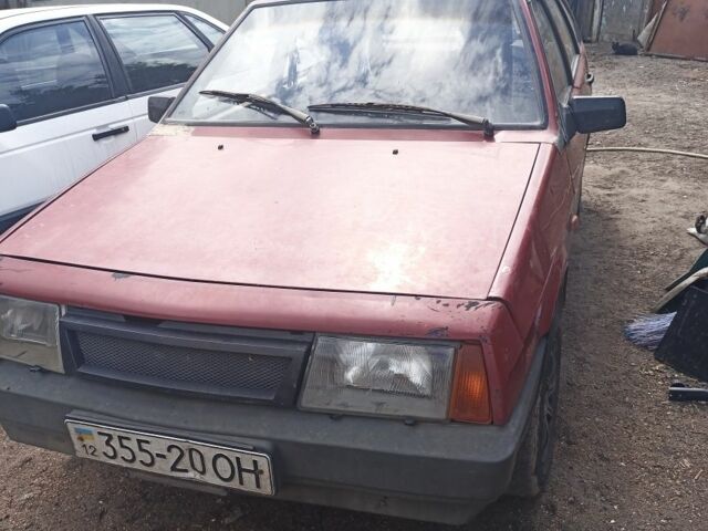 Красный ВАЗ 2109, объемом двигателя 1.3 л и пробегом 300 тыс. км за 900 $, фото 1 на Automoto.ua