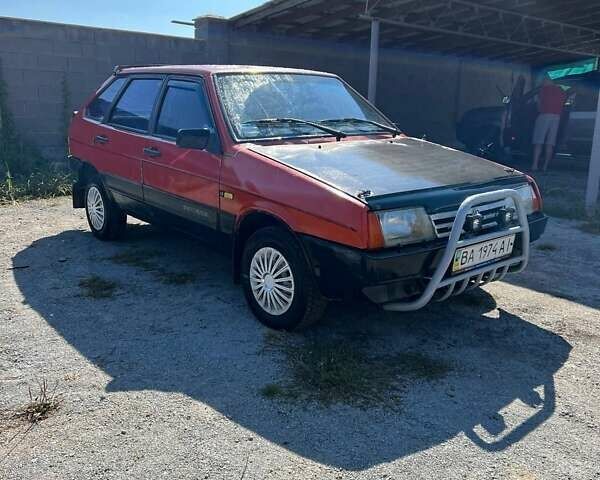 Красный ВАЗ 2109, объемом двигателя 1.5 л и пробегом 100 тыс. км за 1350 $, фото 1 на Automoto.ua