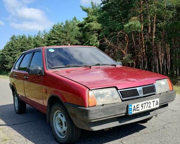 Красный ВАЗ 2109, объемом двигателя 0 л и пробегом 300 тыс. км за 839 $, фото 1 на Automoto.ua