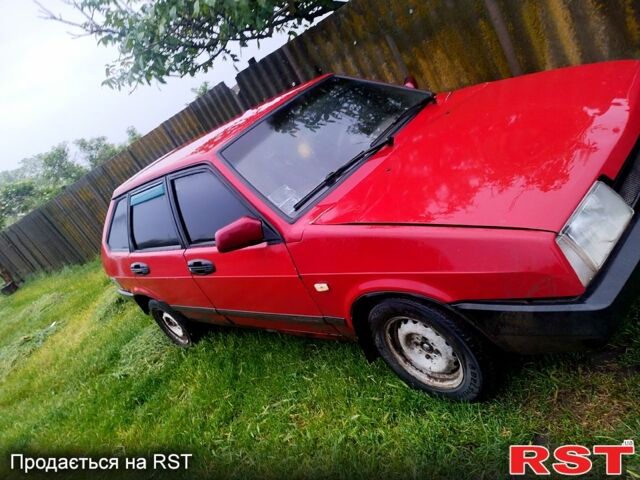 Красный ВАЗ 2109, объемом двигателя 1.5 л и пробегом 130 тыс. км за 500 $, фото 1 на Automoto.ua