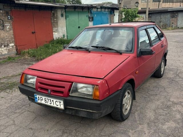 Красный ВАЗ 2109, объемом двигателя 1.1 л и пробегом 200 тыс. км за 935 $, фото 1 на Automoto.ua