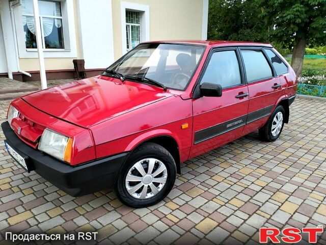 Красный ВАЗ 2109, объемом двигателя 1.3 л и пробегом 200 тыс. км за 1450 $, фото 1 на Automoto.ua
