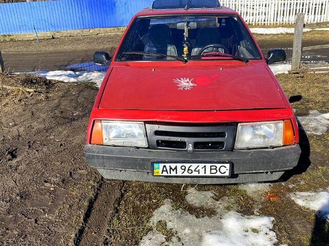 Красный ВАЗ 2109, объемом двигателя 1.5 л и пробегом 150 тыс. км за 900 $, фото 1 на Automoto.ua