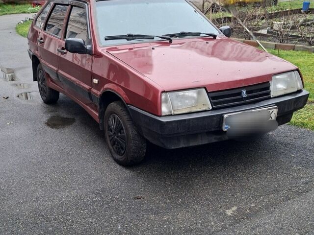 Красный ВАЗ 2109, объемом двигателя 1.1 л и пробегом 177 тыс. км за 1150 $, фото 1 на Automoto.ua