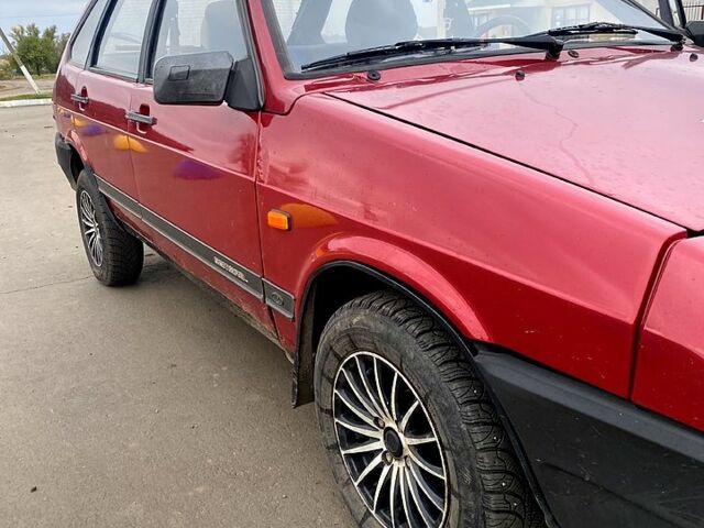 Красный ВАЗ 2109, объемом двигателя 1.5 л и пробегом 200 тыс. км за 1500 $, фото 1 на Automoto.ua