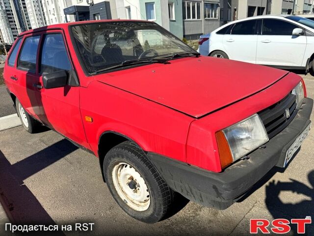 Красный ВАЗ 2109, объемом двигателя 1.3 л и пробегом 200 тыс. км за 750 $, фото 1 на Automoto.ua