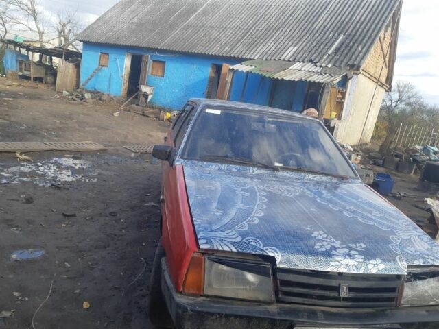 Красный ВАЗ 2109, объемом двигателя 1.5 л и пробегом 248 тыс. км за 600 $, фото 1 на Automoto.ua