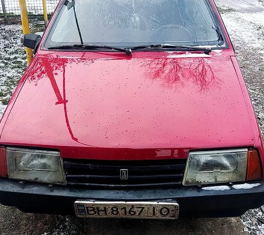 Красный ВАЗ 2109, объемом двигателя 1.5 л и пробегом 0 тыс. км за 1000 $, фото 1 на Automoto.ua